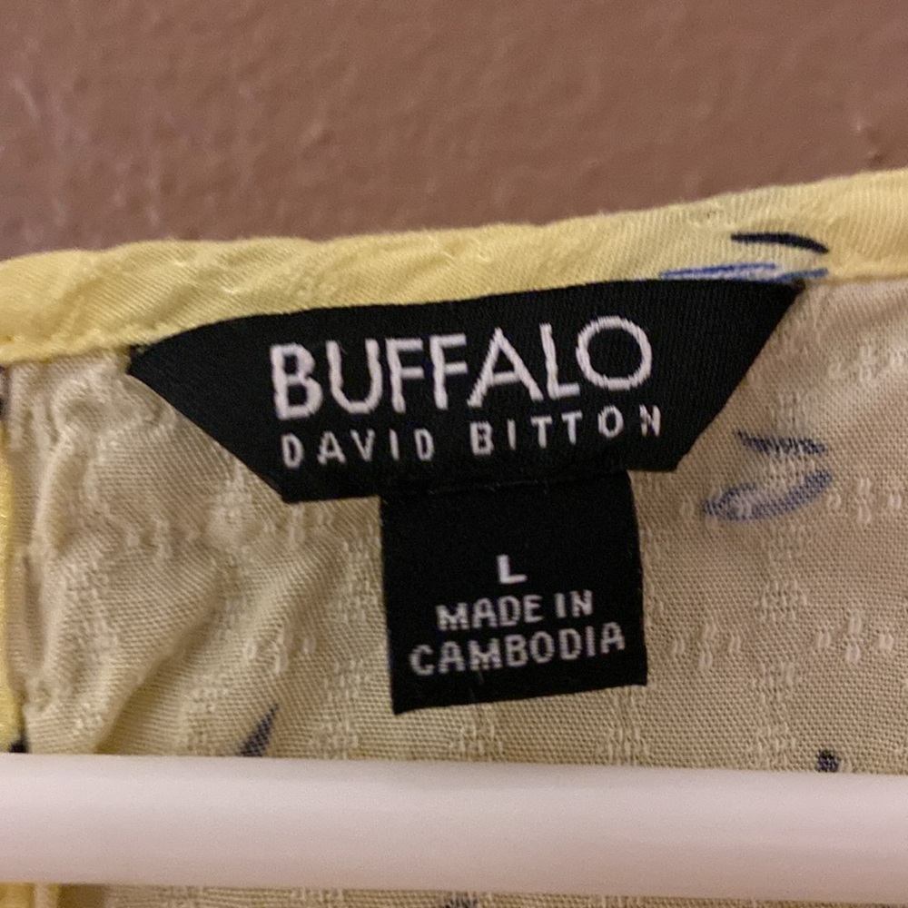 Buffalo David Bitton Yellow Tie Bottom Short Sleeve - Picture 2 of 3